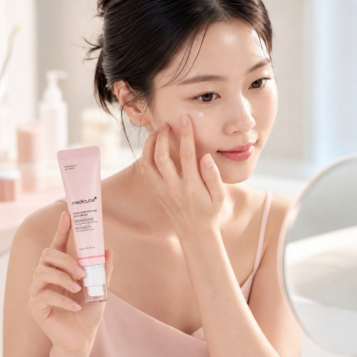 medicube PDRN Pink Peptide Creme de Olhos 30 ml