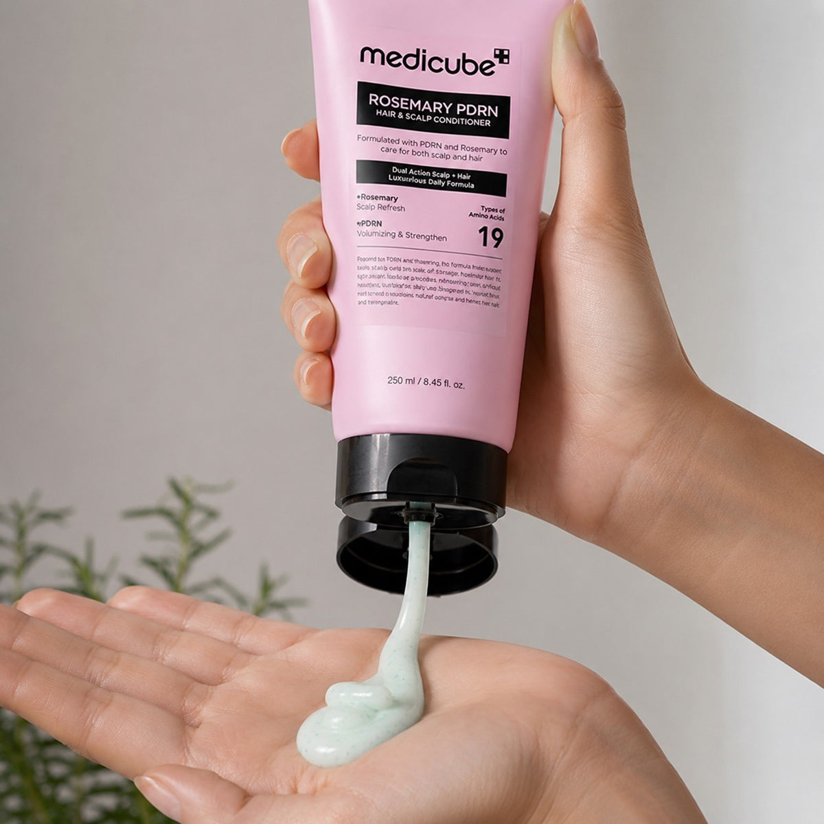 medicube Rosemary PDRN Hair & Scalp Condicionador 250 ml